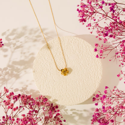 Rose Pendant Necklace
