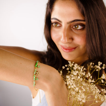 Bloom String Bracelet