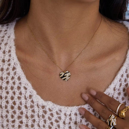 Anti Valentine Necklace